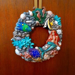 Hand painted, CERAMIC WREATH " under the sea" ********